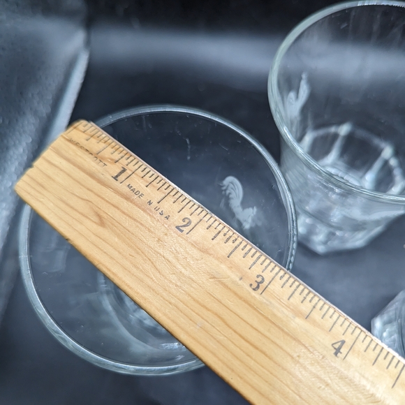 Clear Glass Tumbler Set with Rooster Design - Picture 8 of 9